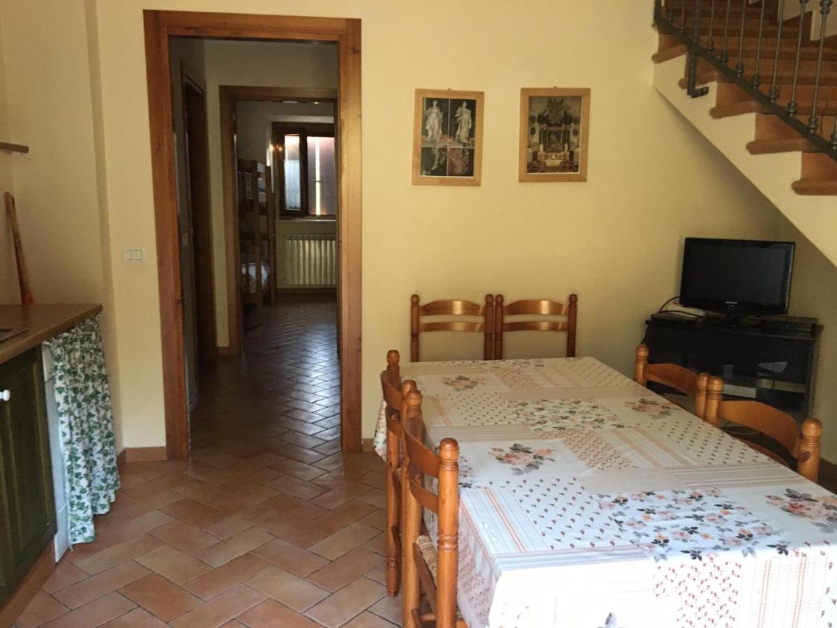 La Baita di Pilato Montemonaco Bagian luar foto