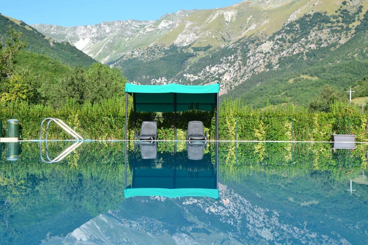 La Baita di Pilato Montemonaco Bagian luar foto