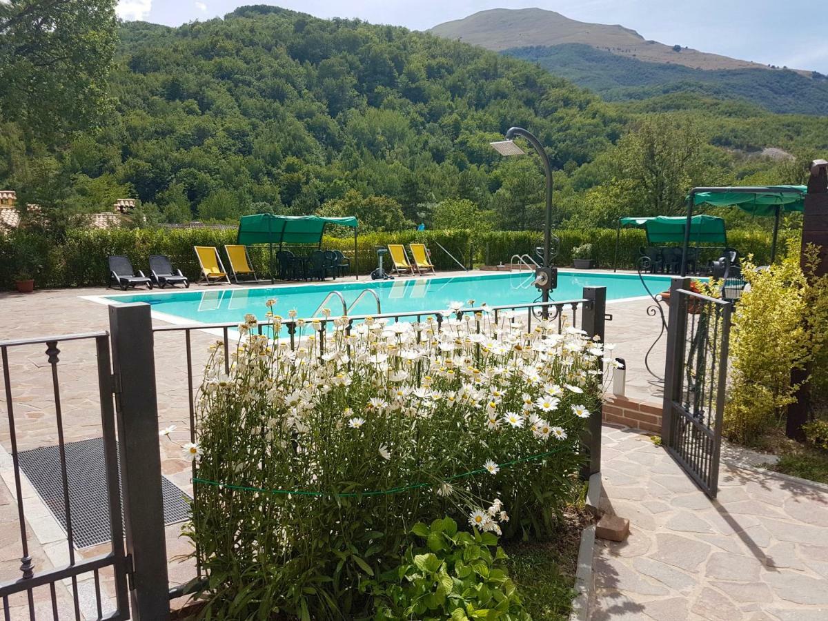 La Baita di Pilato Montemonaco Bagian luar foto